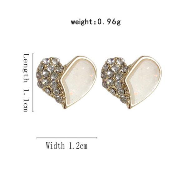 💙Unique Rhinestone Shell Hearts Stud Earrings - Picture 8 of 11